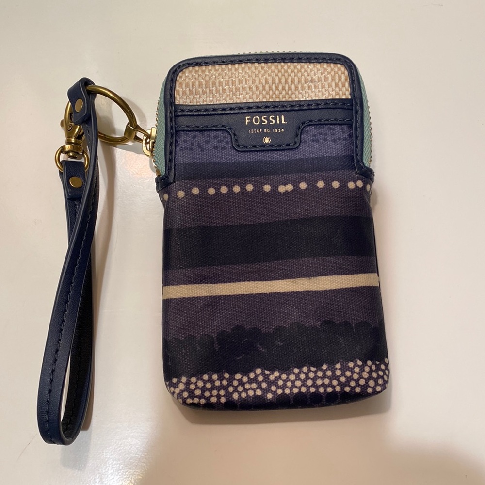 Fossil Wristlet